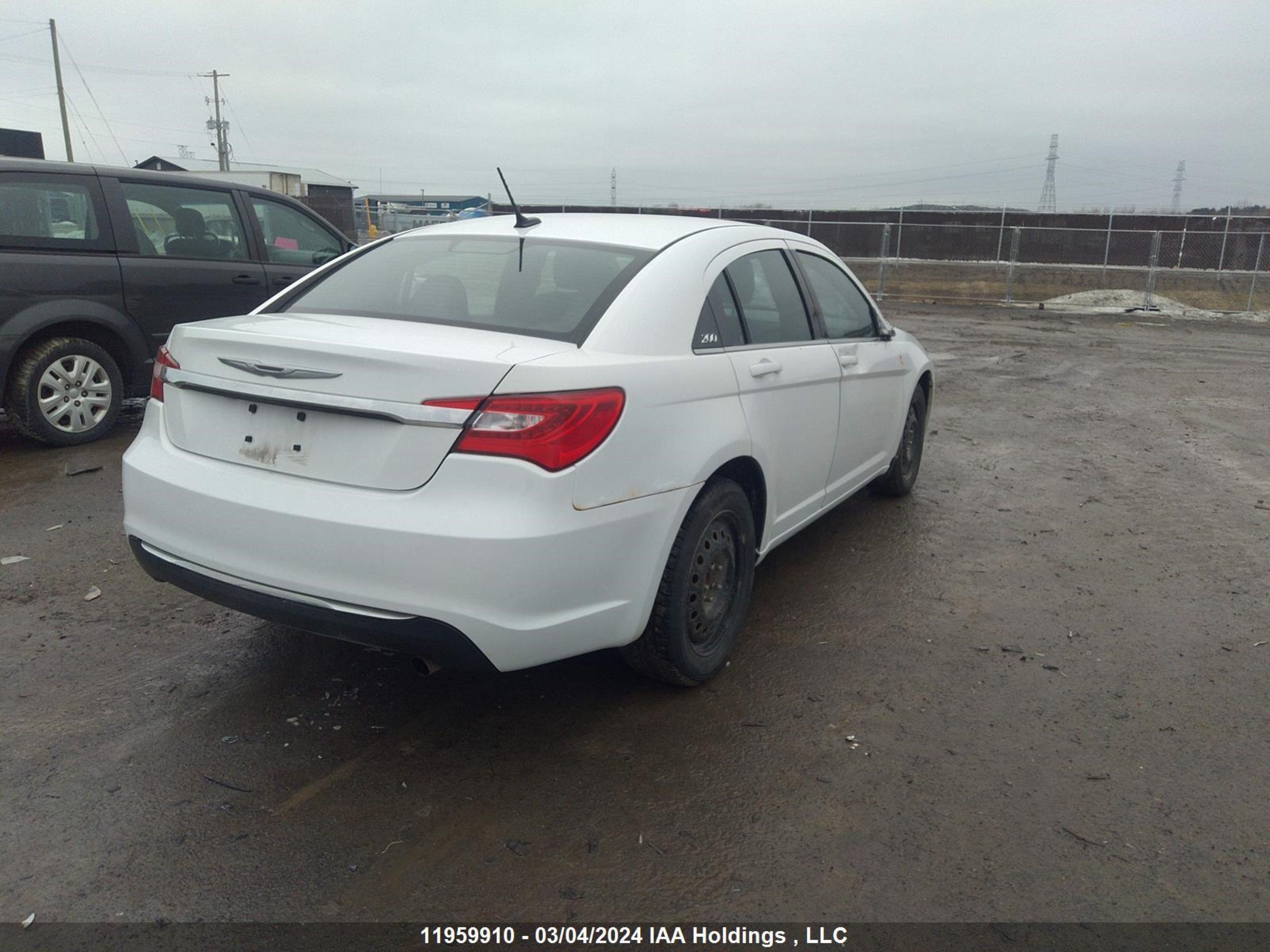 Photo 3 VIN: 1C3CCBBB3EN101224 - CHRYSLER 200 