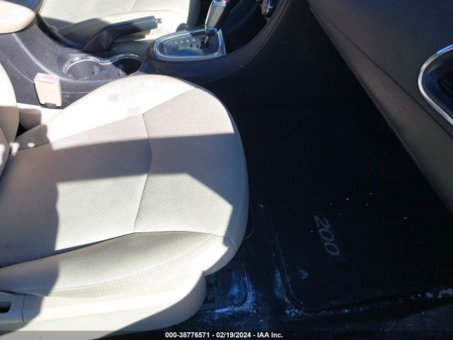 Photo 4 VIN: 1C3CCBBB4CN169433 - CHRYSLER 200 