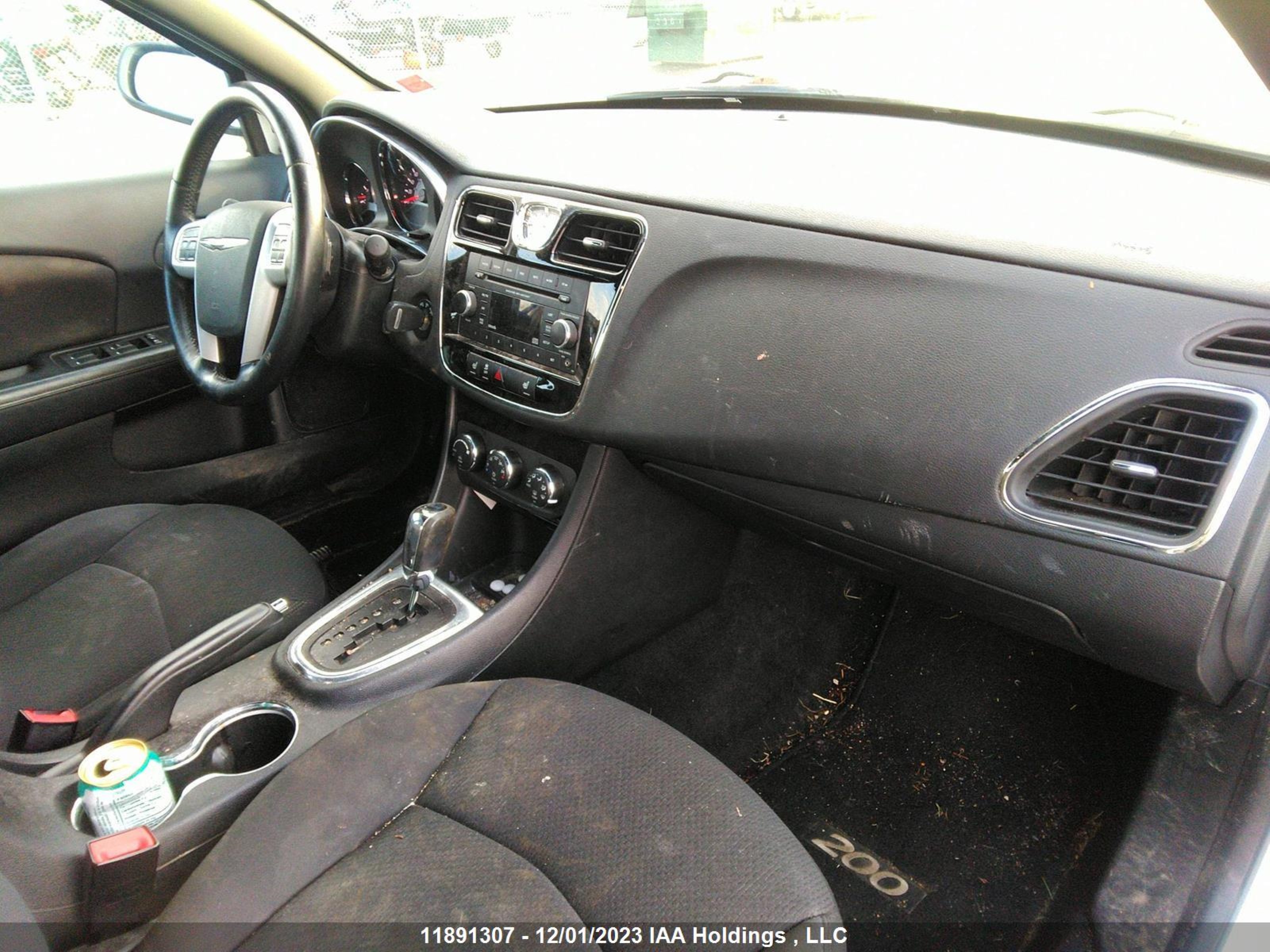 Photo 4 VIN: 1C3CCBBB4DN500223 - CHRYSLER 200 