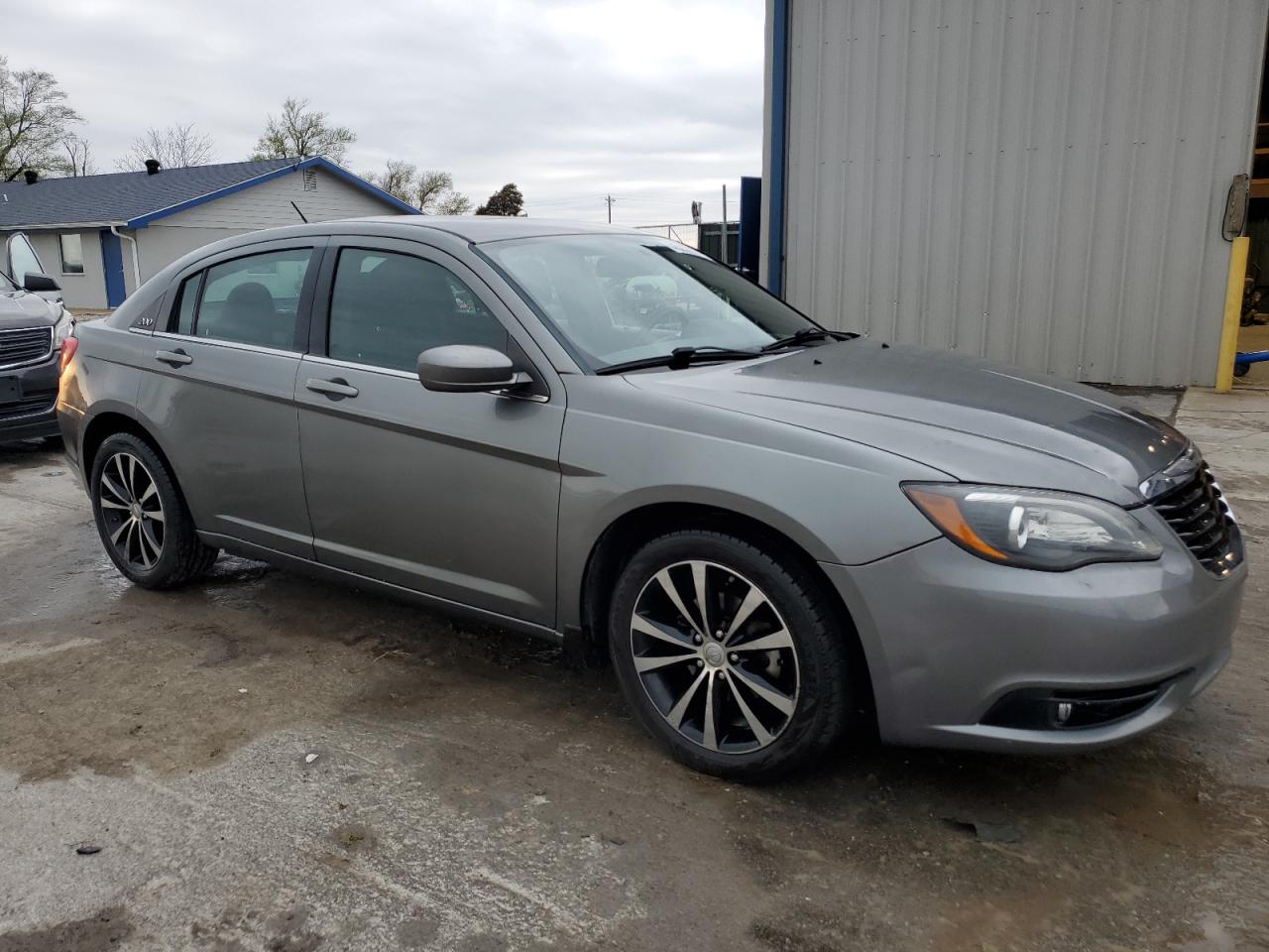 Photo 3 VIN: 1C3CCBBB4DN521816 - CHRYSLER 200 