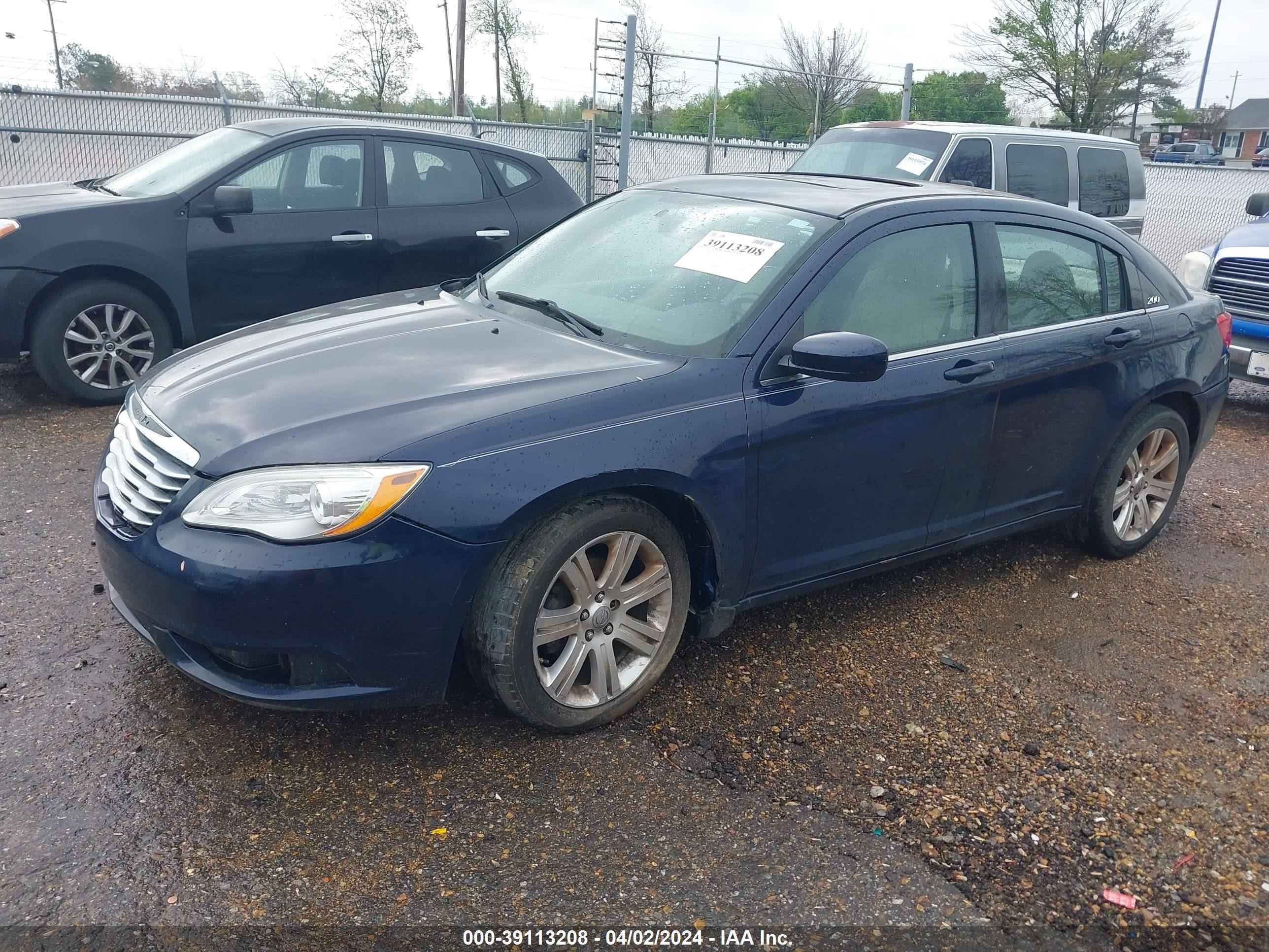 Photo 1 VIN: 1C3CCBBB4DN700342 - CHRYSLER 200 