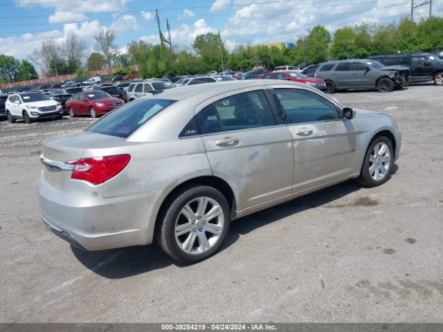 Photo 3 VIN: 1C3CCBBB4DN714676 - CHRYSLER 200 