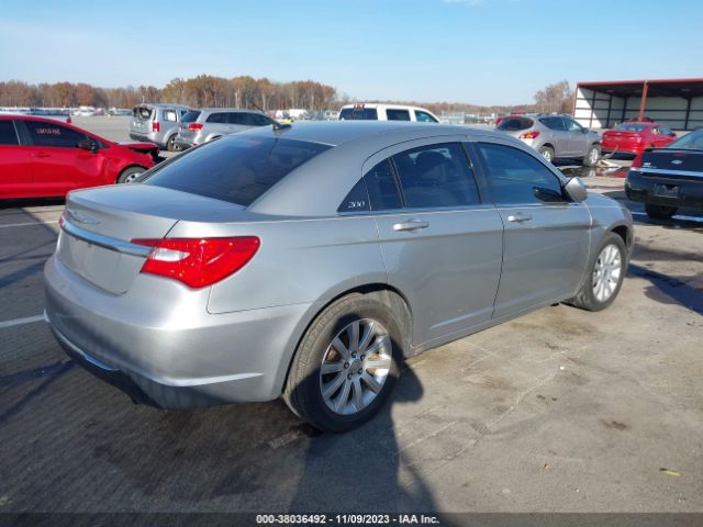 Photo 3 VIN: 1C3CCBBB4EN150710 - CHRYSLER 200 