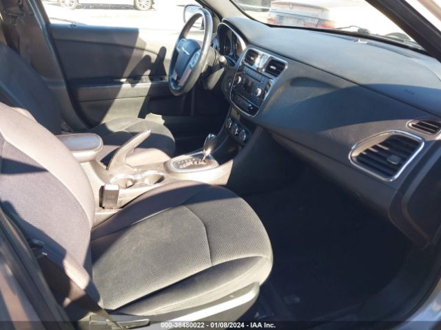 Photo 4 VIN: 1C3CCBBB5DN635744 - CHRYSLER 200 