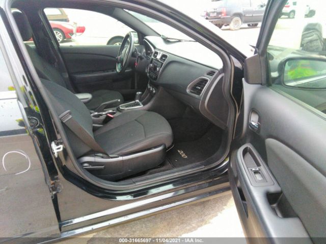 Photo 4 VIN: 1C3CCBBB6CN130908 - CHRYSLER 200 