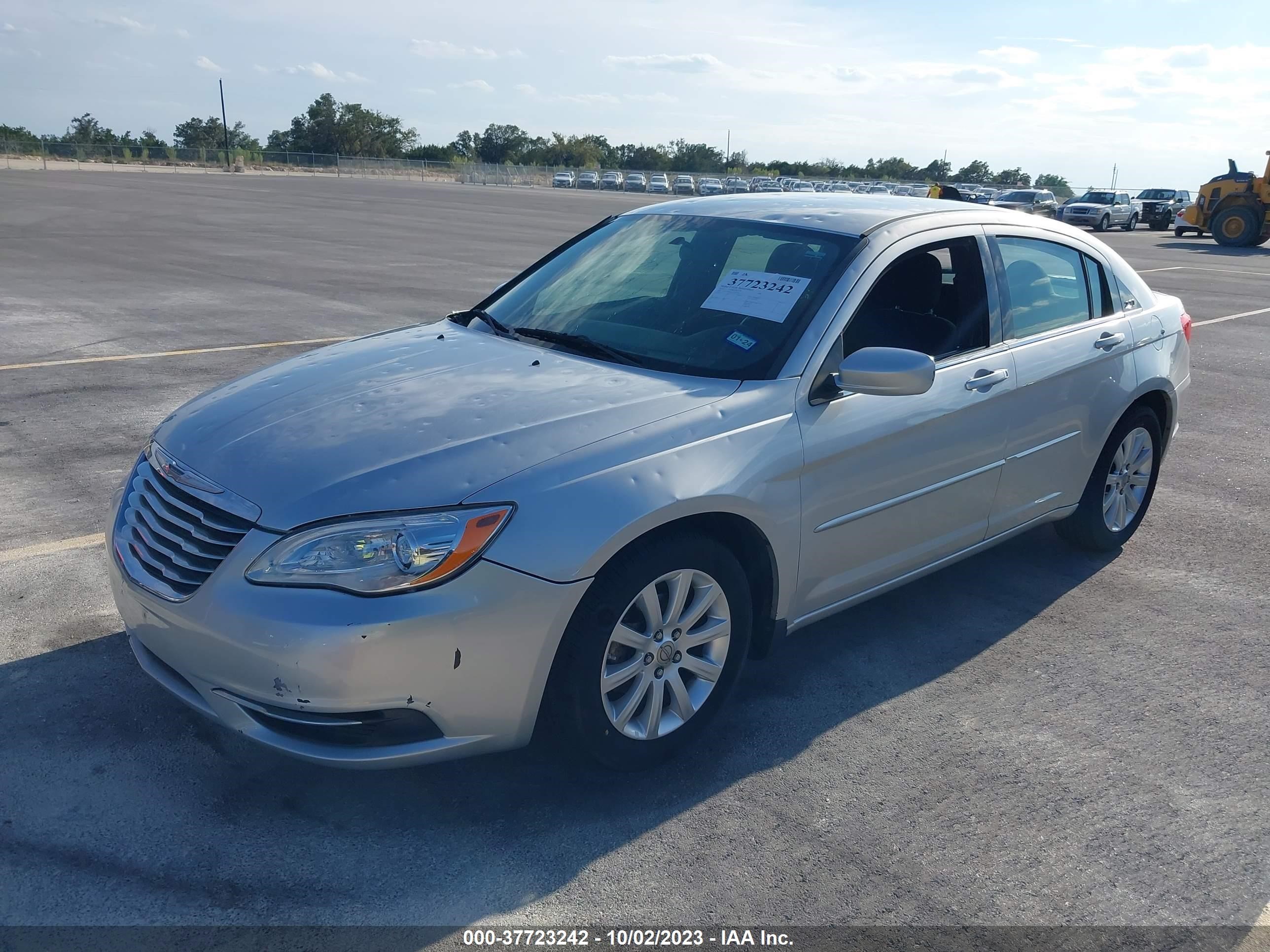 Photo 1 VIN: 1C3CCBBB6CN162709 - CHRYSLER 200 