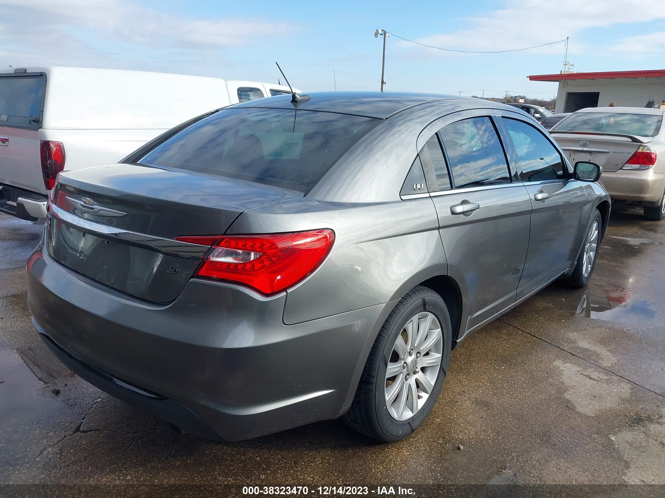 Photo 3 VIN: 1C3CCBBB6DN699355 - CHRYSLER 200 