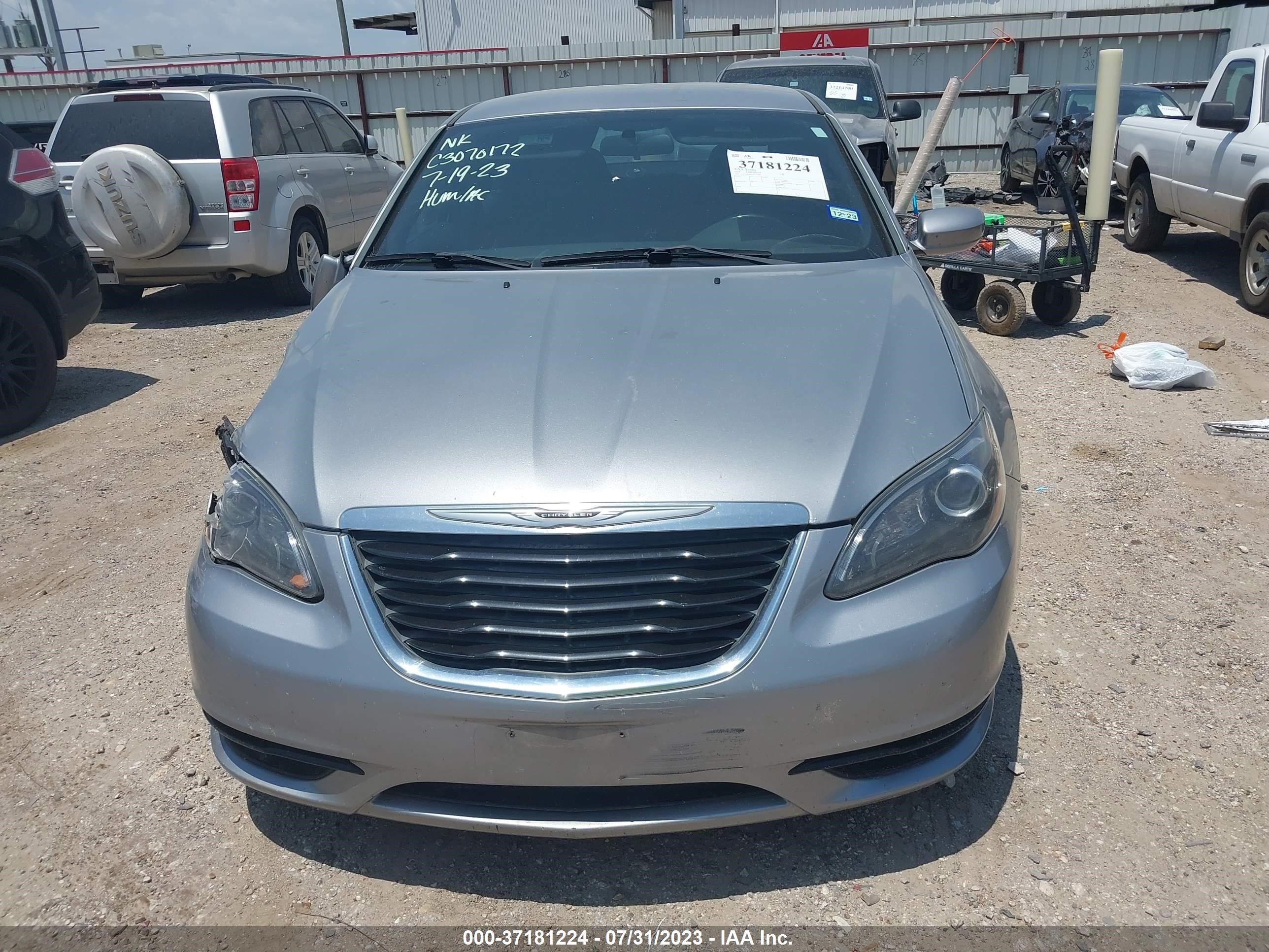 Photo 10 VIN: 1C3CCBBB6EN137649 - CHRYSLER 200 