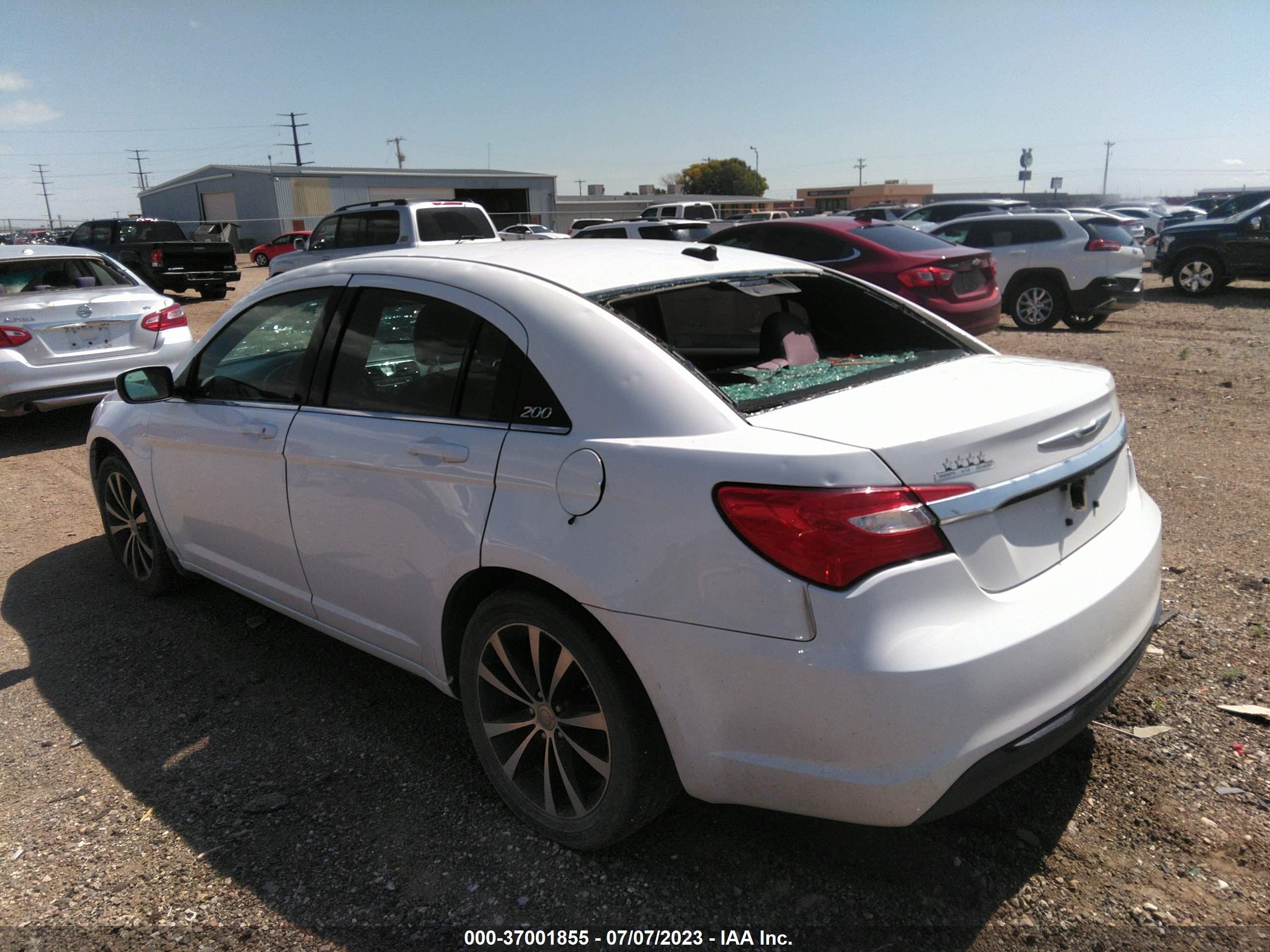 Photo 2 VIN: 1C3CCBBB6EN175625 - CHRYSLER 200 