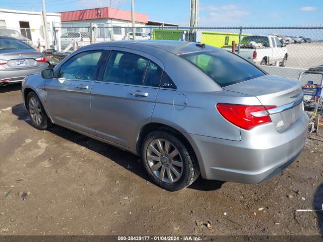 Photo 2 VIN: 1C3CCBBB7EN152984 - CHRYSLER 200 