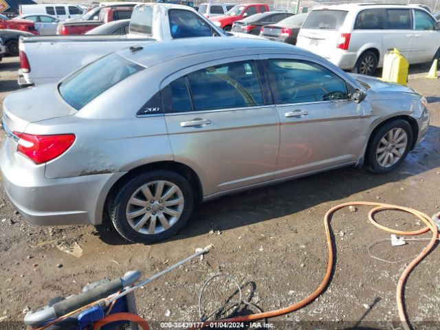 Photo 5 VIN: 1C3CCBBB7EN152984 - CHRYSLER 200 