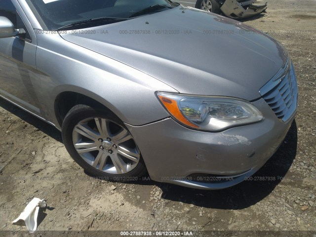 Photo 5 VIN: 1C3CCBBB8DN574938 - CHRYSLER 200 