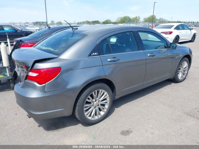 Photo 3 VIN: 1C3CCBBB8DN612121 - CHRYSLER 200 