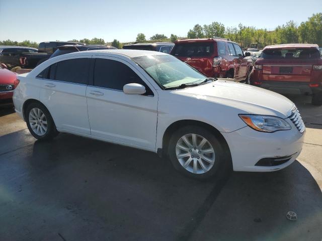 Photo 3 VIN: 1C3CCBBB8DN735501 - CHRYSLER 200 TOURIN 