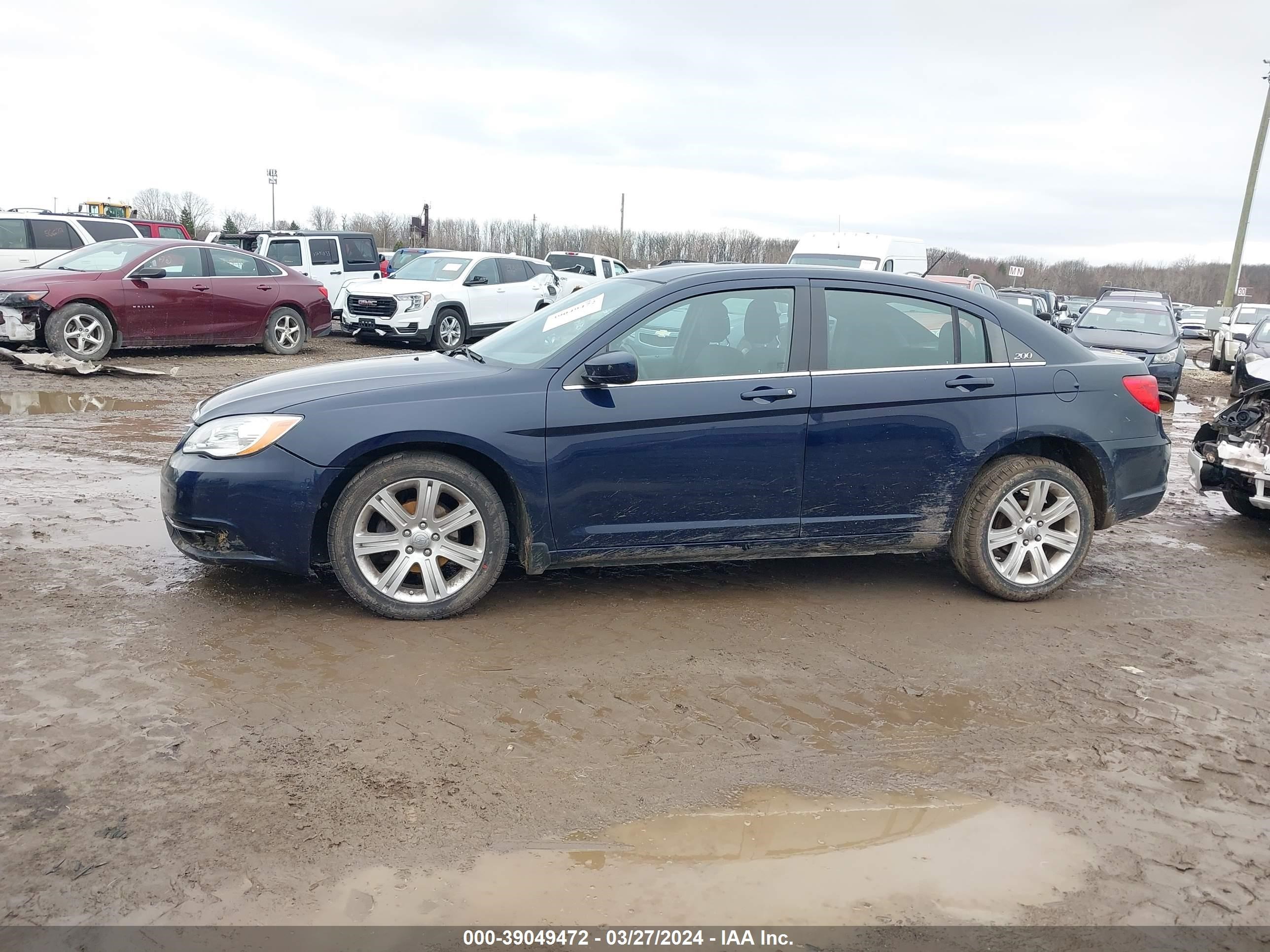 Photo 13 VIN: 1C3CCBBB8EN107570 - CHRYSLER 200 