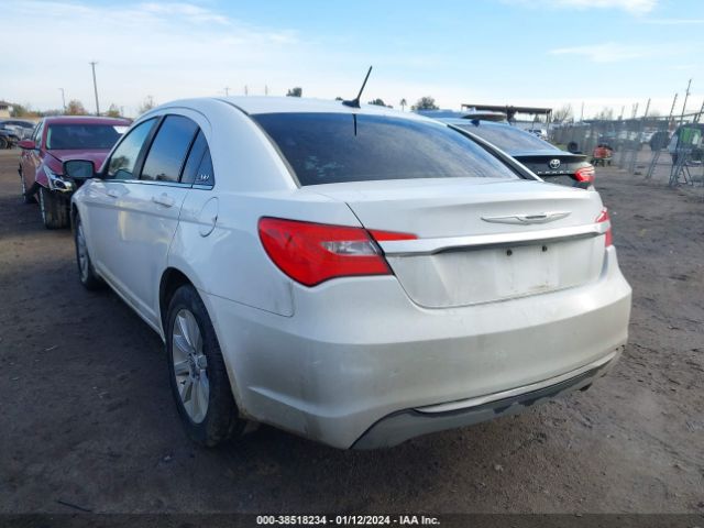 Photo 2 VIN: 1C3CCBBB9CN113391 - CHRYSLER 200 