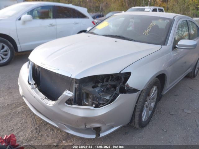 Photo 1 VIN: 1C3CCBBB9CN135732 - CHRYSLER 200 