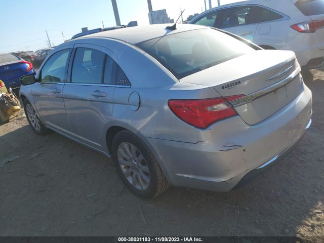 Photo 2 VIN: 1C3CCBBB9CN135732 - CHRYSLER 200 