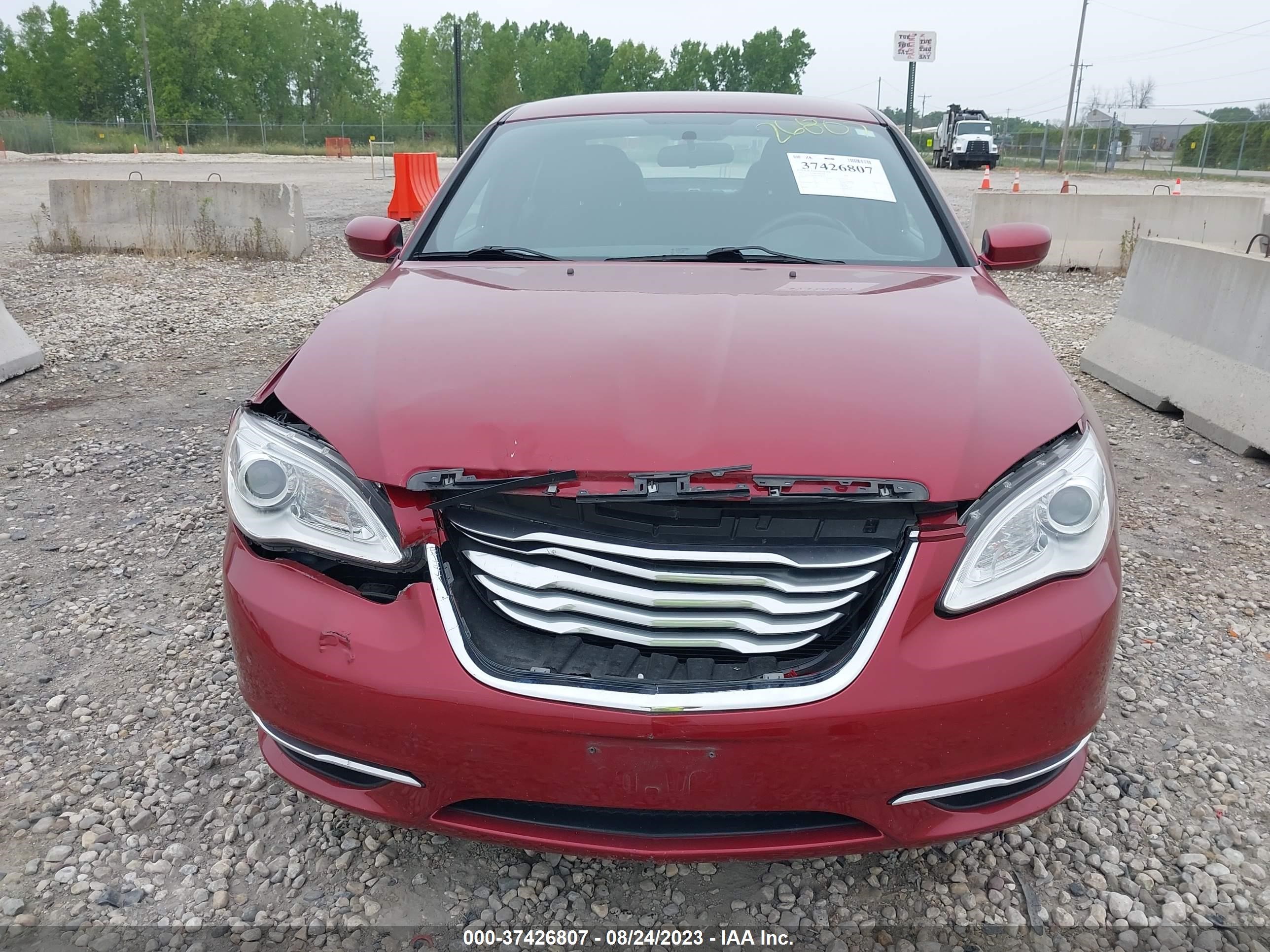 Photo 11 VIN: 1C3CCBBB9CN300131 - CHRYSLER 200 