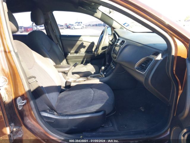 Photo 4 VIN: 1C3CCBBB9CN301151 - CHRYSLER 200 