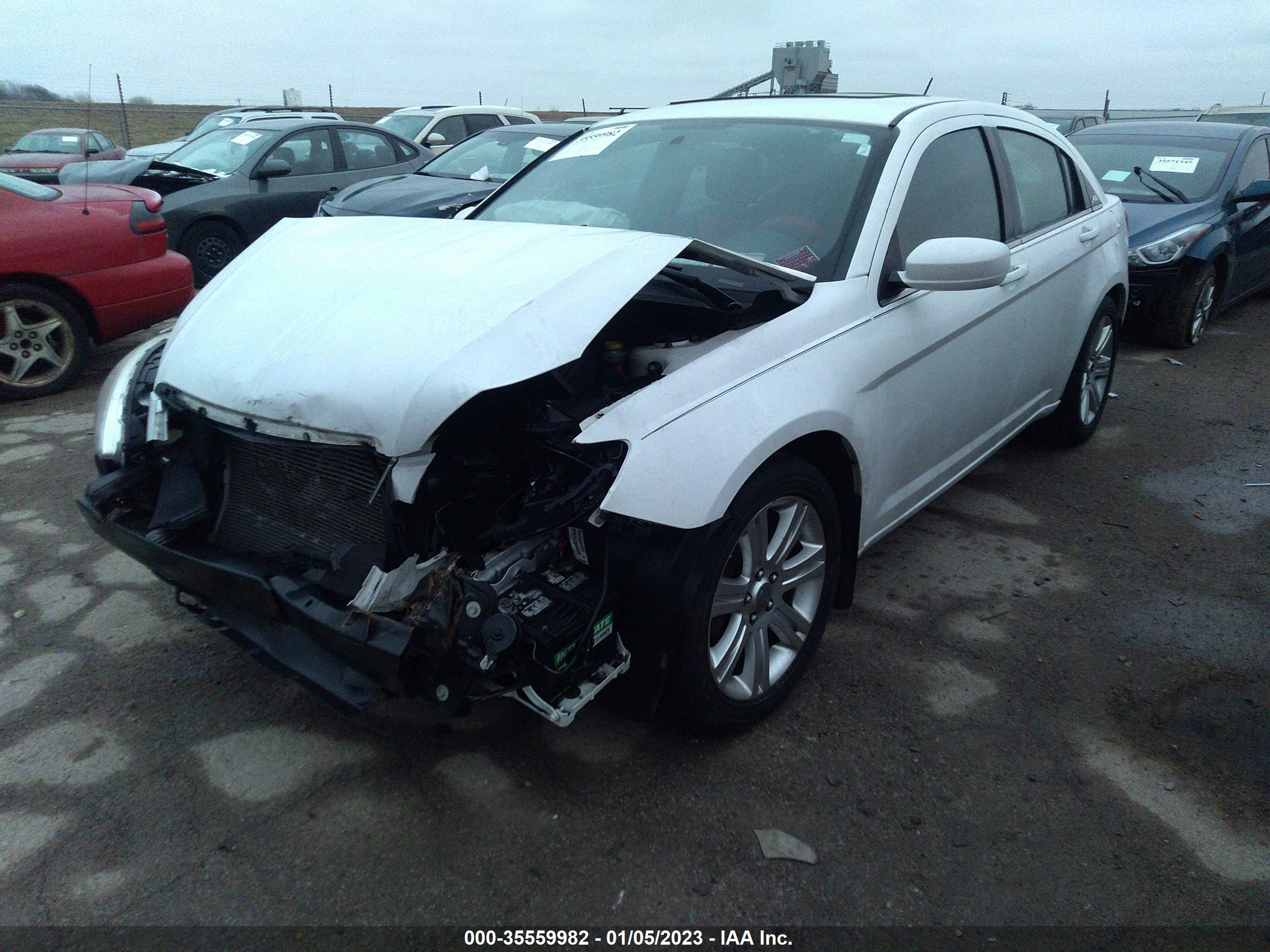 Photo 1 VIN: 1C3CCBBB9CN302431 - CHRYSLER 200 