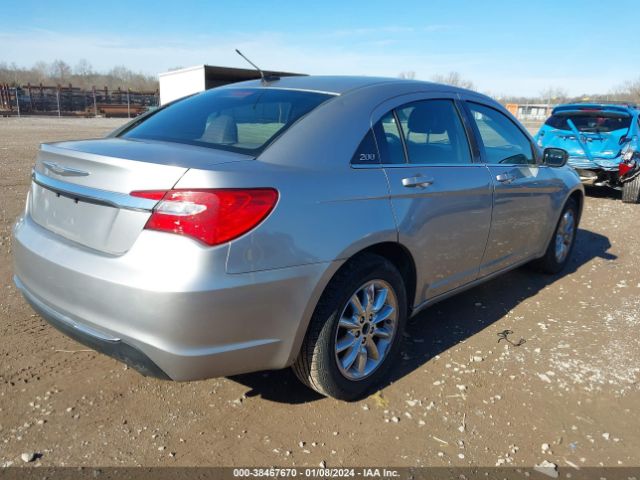 Photo 3 VIN: 1C3CCBBB9DN696031 - CHRYSLER 200 