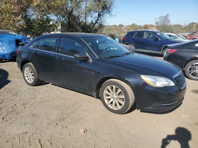 Photo 3 VIN: 1C3CCBBB9DN699947 - CHRYSLER 200 