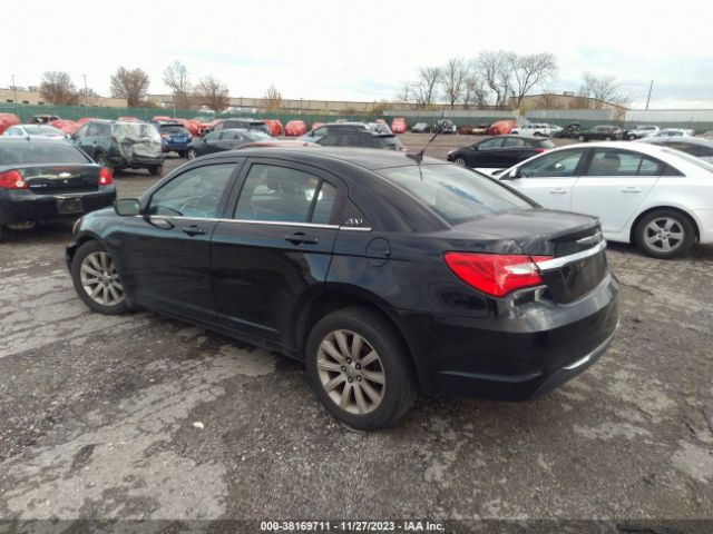 Photo 2 VIN: 1C3CCBBBXCN120110 - CHRYSLER 200 