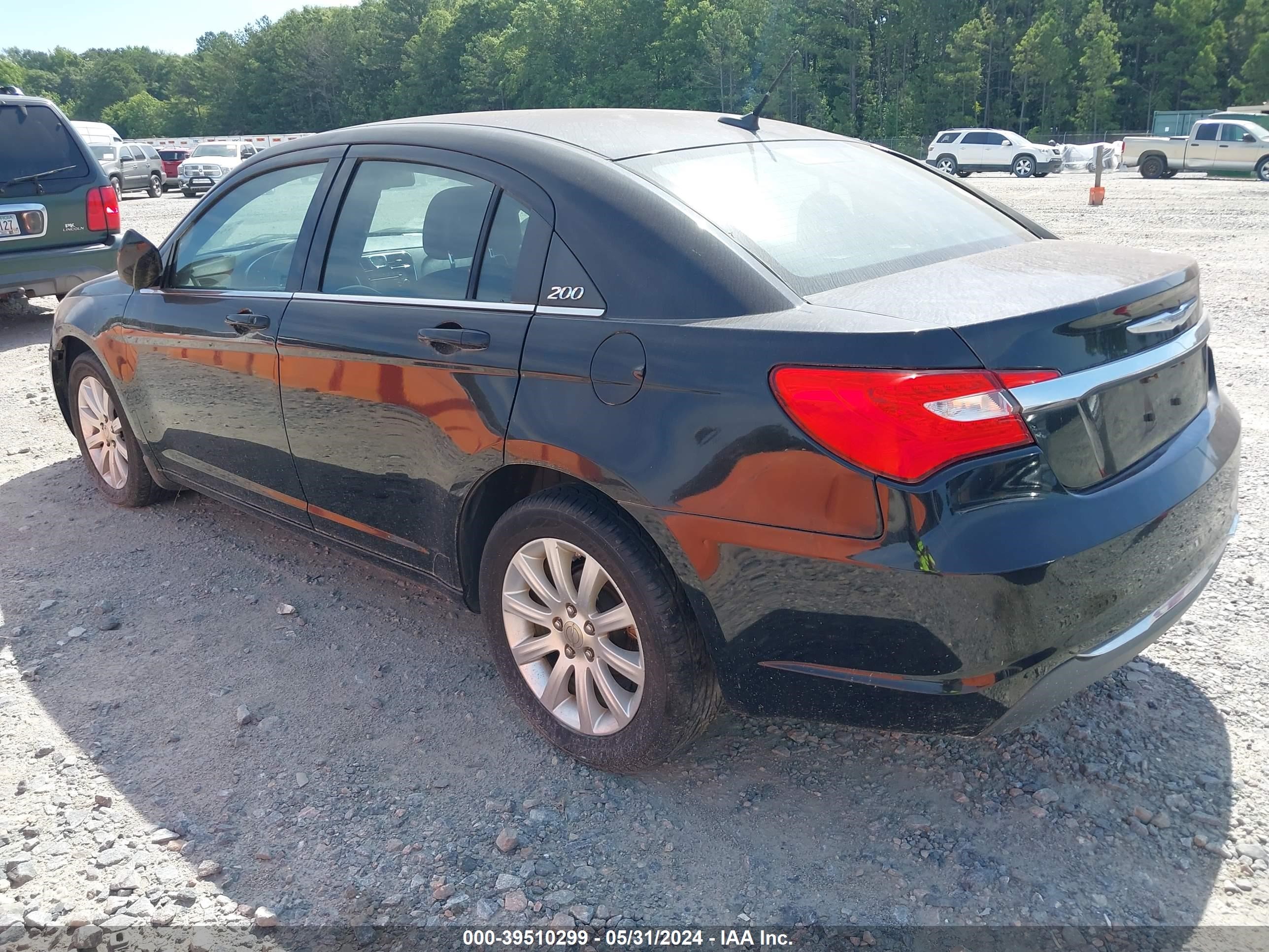 Photo 2 VIN: 1C3CCBBBXDN739226 - CHRYSLER 200 