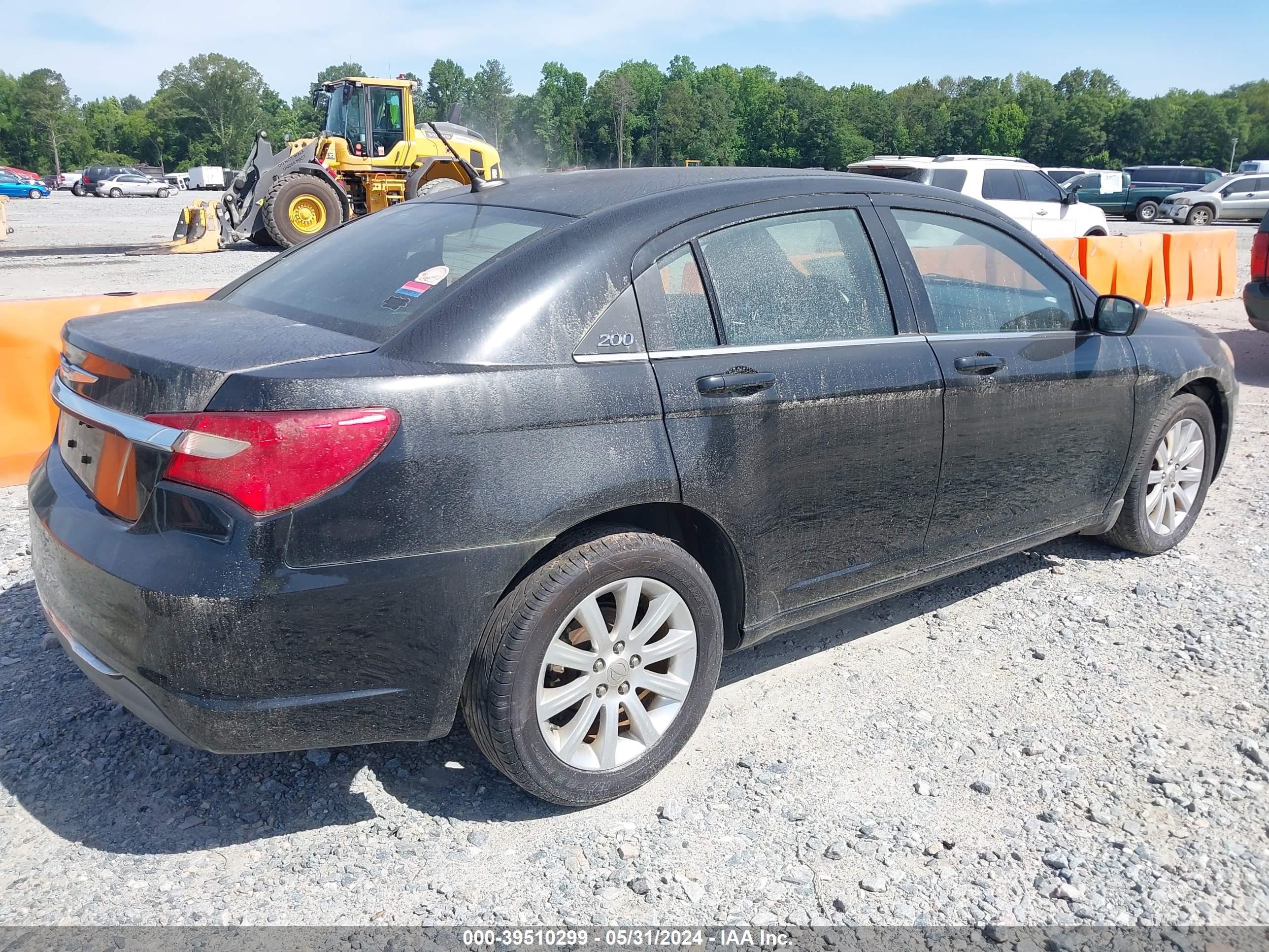 Photo 3 VIN: 1C3CCBBBXDN739226 - CHRYSLER 200 