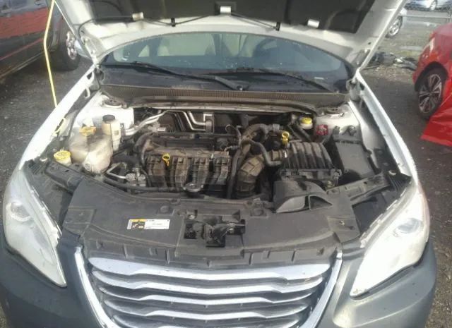 Photo 9 VIN: 1C3CCBBBXEN238502 - CHRYSLER 200 