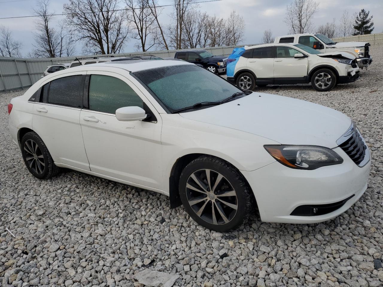 Photo 3 VIN: 1C3CCBBG0CN263921 - CHRYSLER 200 