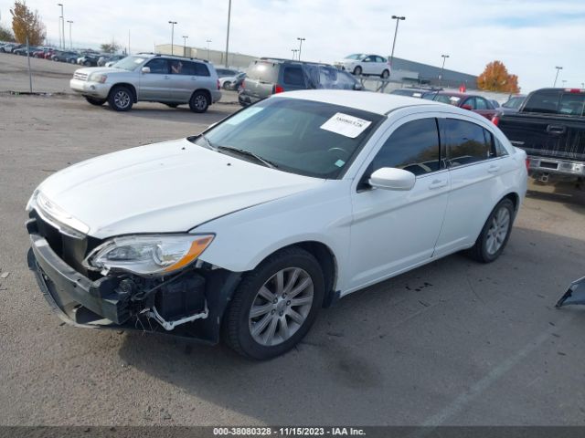 Photo 1 VIN: 1C3CCBBG1EN144732 - CHRYSLER 200 