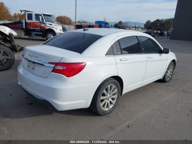 Photo 3 VIN: 1C3CCBBG1EN144732 - CHRYSLER 200 