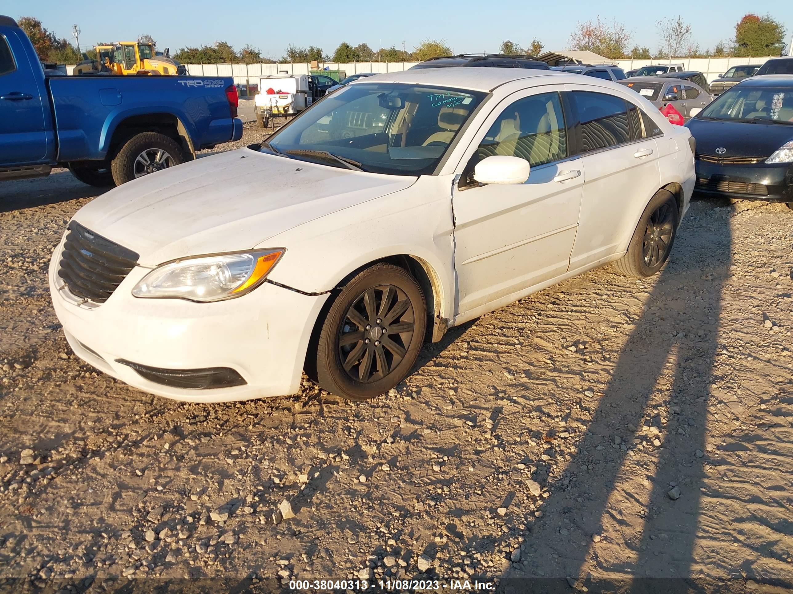 Photo 1 VIN: 1C3CCBBG2CN175310 - CHRYSLER 200 