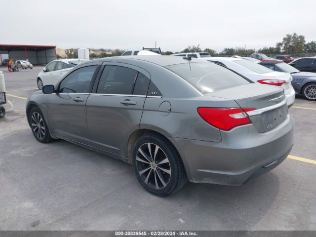 Photo 2 VIN: 1C3CCBBG2CN250426 - CHRYSLER 200 