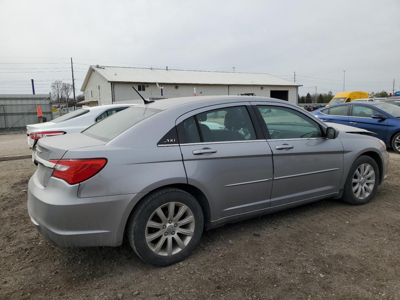 Photo 2 VIN: 1C3CCBBG2DN659379 - CHRYSLER 200 