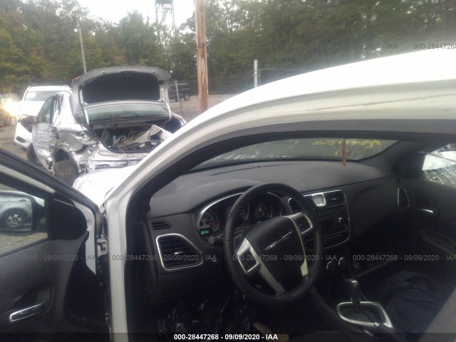 Photo 4 VIN: 1C3CCBBG2DN732038 - CHRYSLER 200 