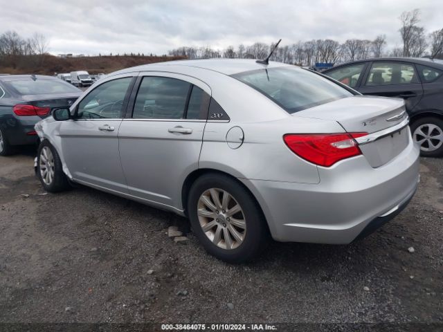 Photo 2 VIN: 1C3CCBBG3CN102091 - CHRYSLER 200 