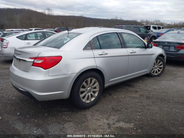 Photo 3 VIN: 1C3CCBBG3CN102091 - CHRYSLER 200 