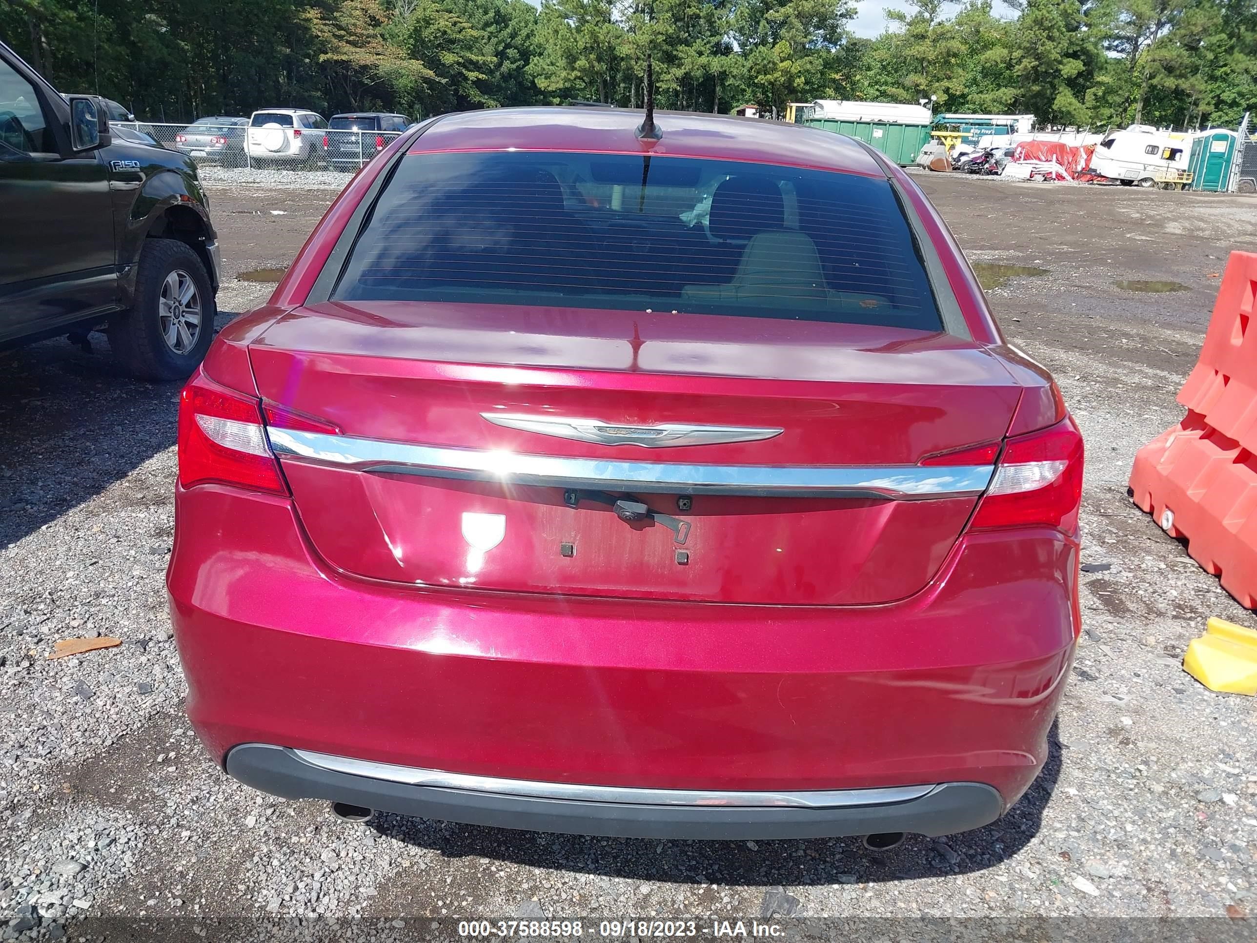 Photo 15 VIN: 1C3CCBBG3CN108490 - CHRYSLER 200 