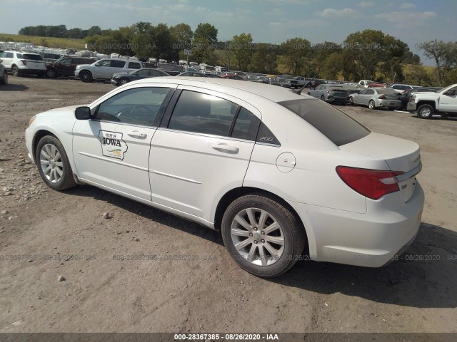 Photo 2 VIN: 1C3CCBBG3DN711165 - CHRYSLER 200 