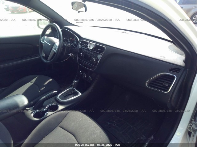 Photo 4 VIN: 1C3CCBBG3DN711165 - CHRYSLER 200 