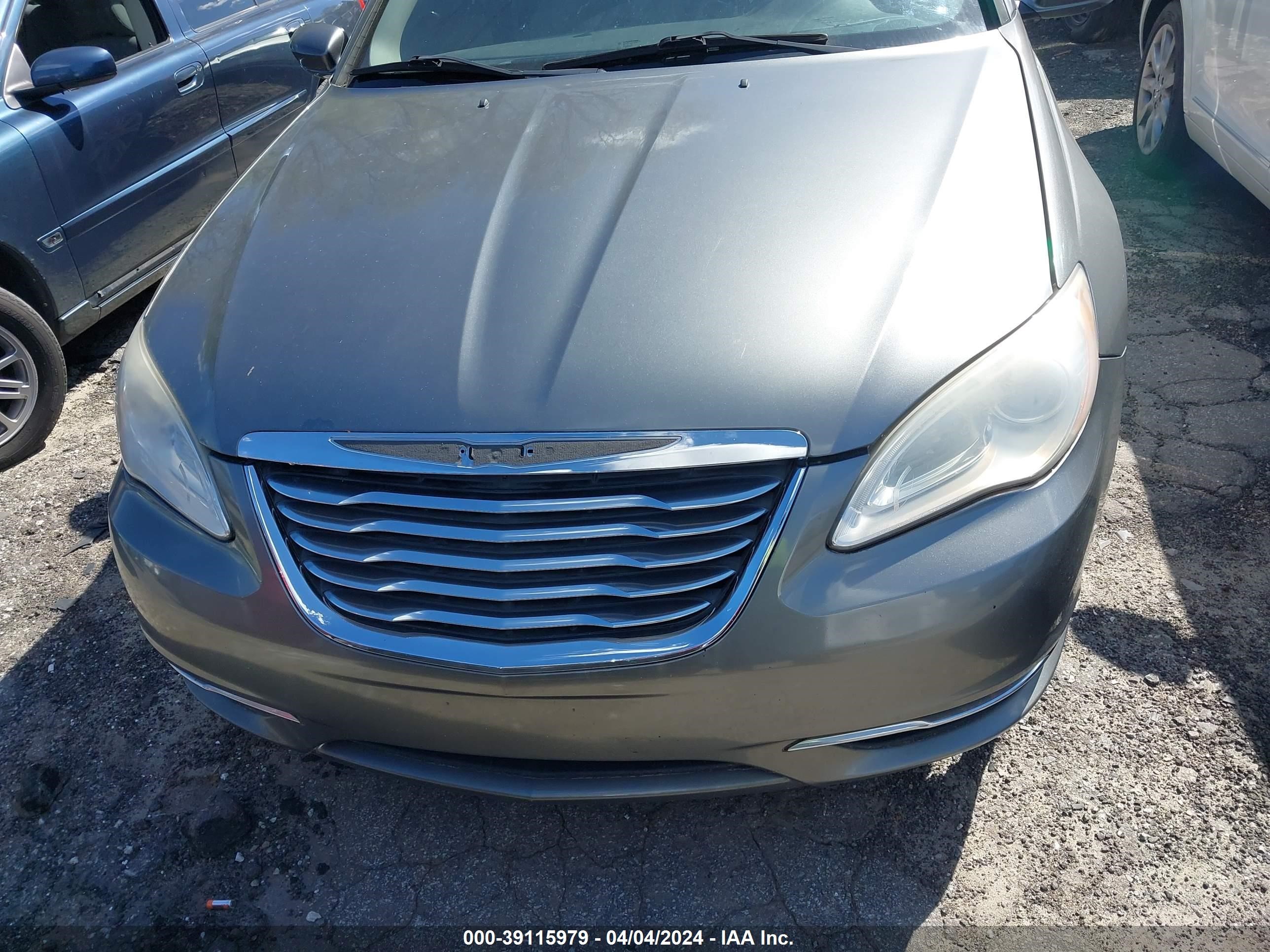 Photo 10 VIN: 1C3CCBBG4CN234342 - CHRYSLER 200 