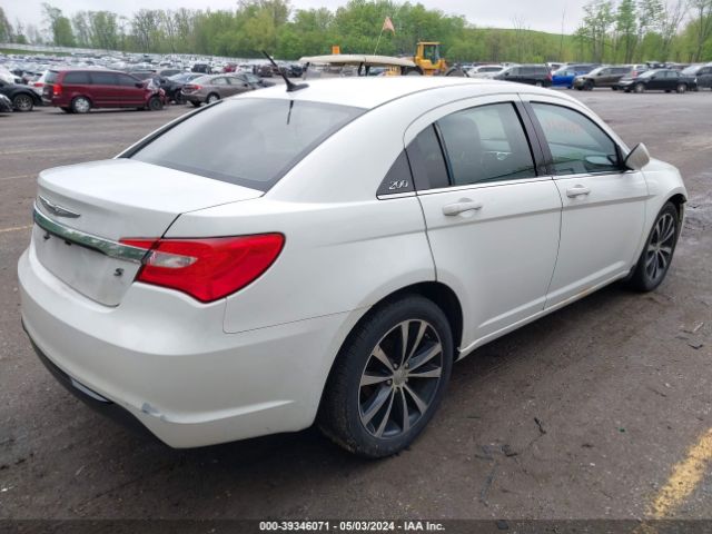 Photo 3 VIN: 1C3CCBBG4DN715855 - CHRYSLER 200 