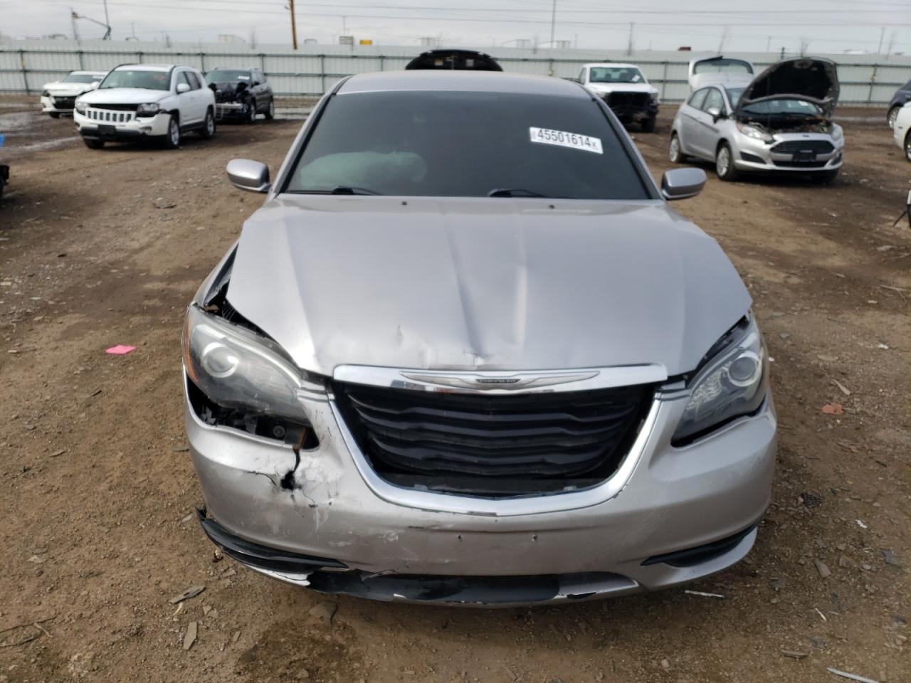 Photo 4 VIN: 1C3CCBBG4DN717007 - CHRYSLER 200 