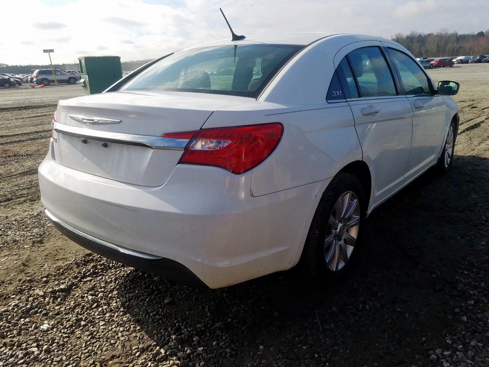 Photo 3 VIN: 1C3CCBBG4DN731621 - CHRYSLER 200 TOURIN 