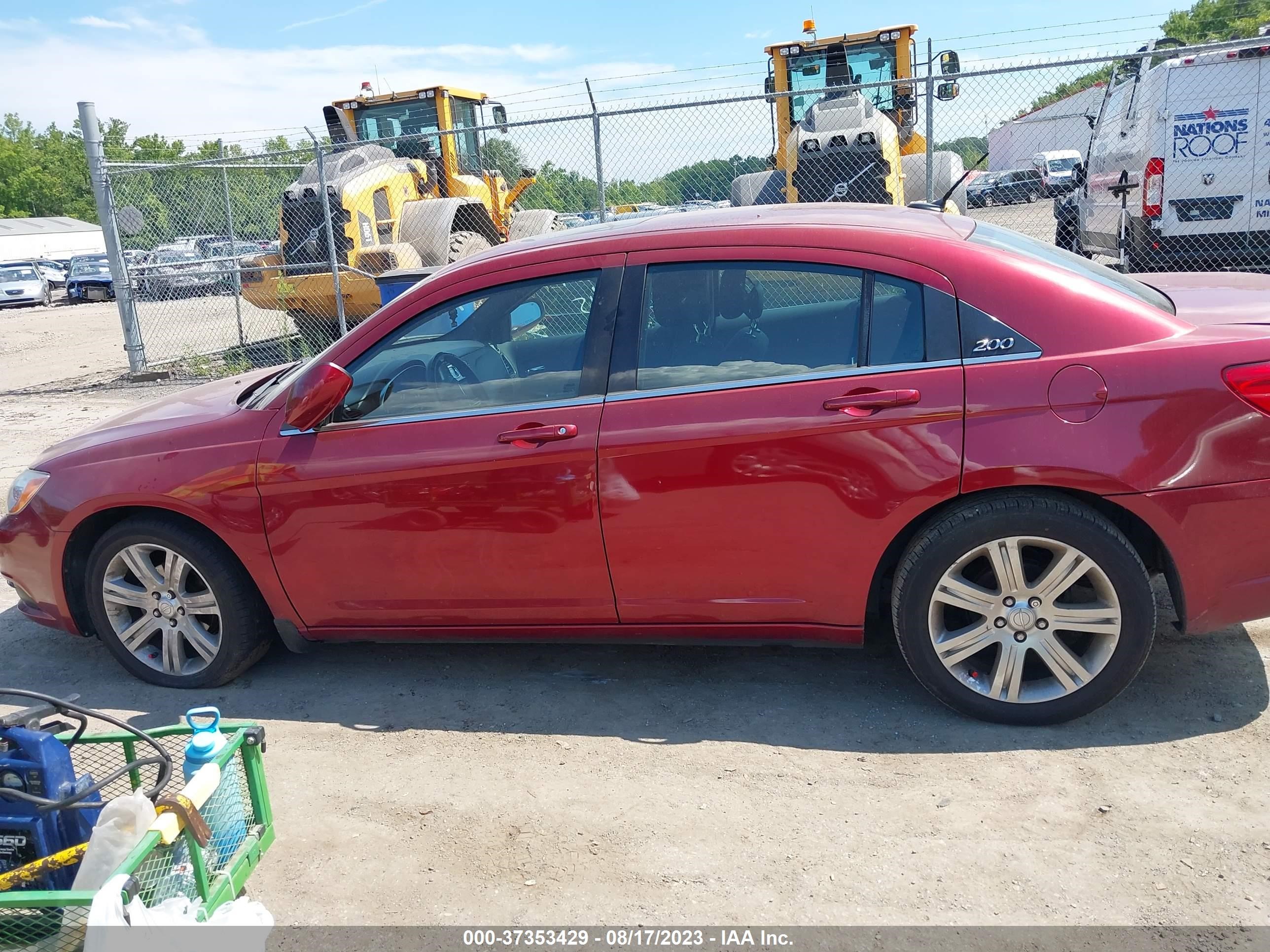 Photo 13 VIN: 1C3CCBBG5CN164530 - CHRYSLER 200 