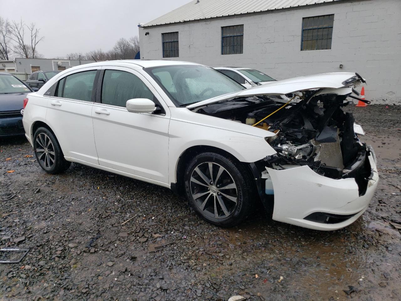 Photo 3 VIN: 1C3CCBBG7CN330000 - CHRYSLER 200 