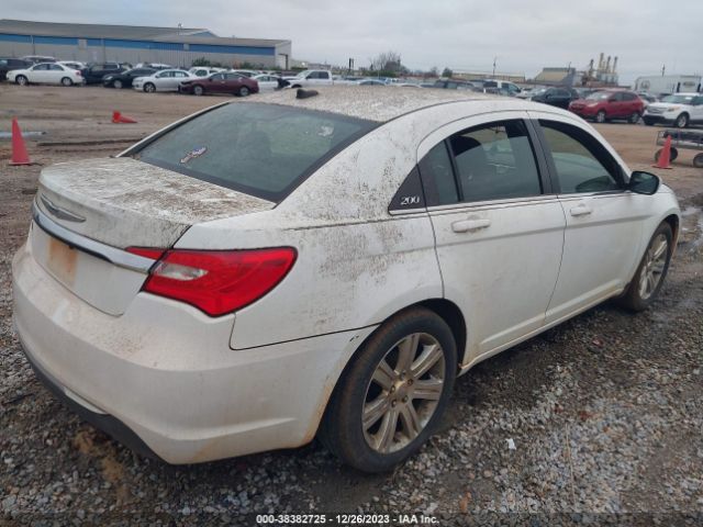 Photo 3 VIN: 1C3CCBBG7DN531834 - CHRYSLER 200 